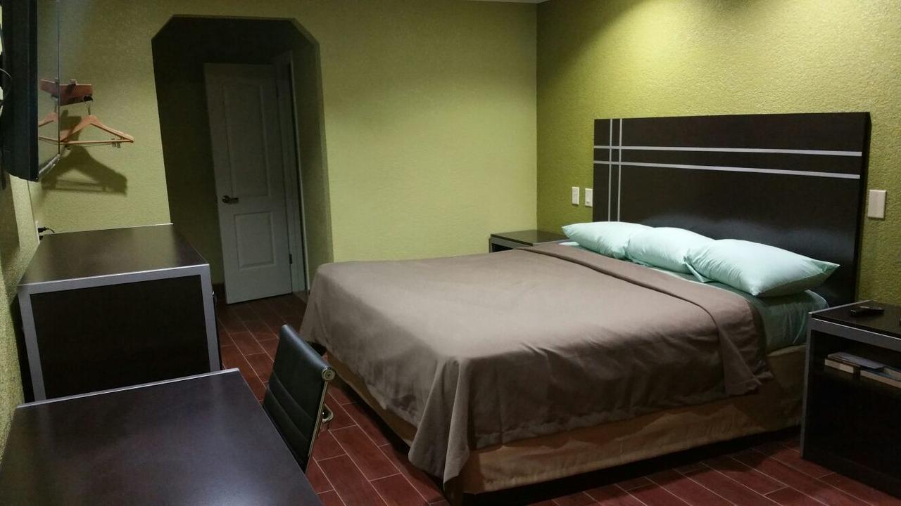 Big Lake Derrick Inn المظهر الخارجي الصورة